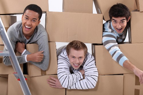 Professional packing support for belongings and storage in Finsbury Park